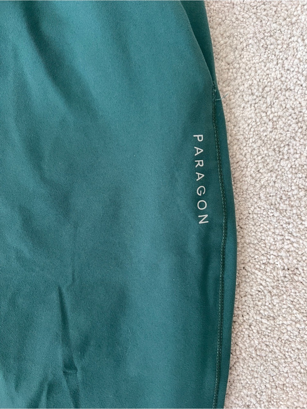 NWOT Paragon Fitwear Women’s Green Joggers - Picture 2 of 4